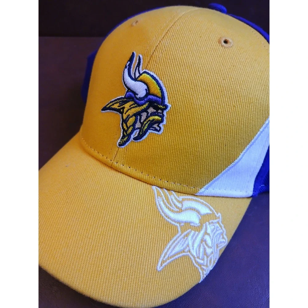 NFL Team Apparel Minnesota Vikings Kids‎ Hat Purple Gold Adjustable Baseball Cap